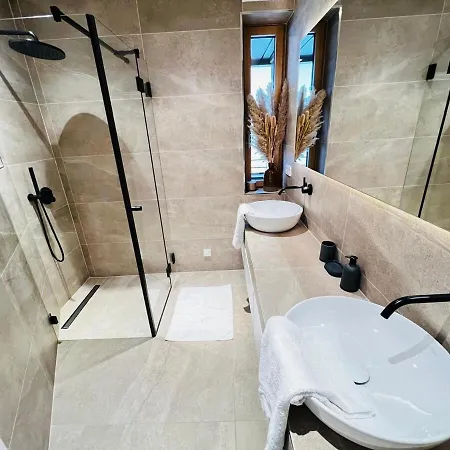 Gorgeous 1 Bedroom Flat With Balcony&parking Apartamento Luxemburgo