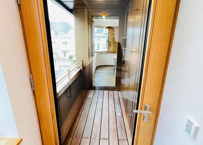 Gorgeous 1 Bedroom Flat With Balcony&parking