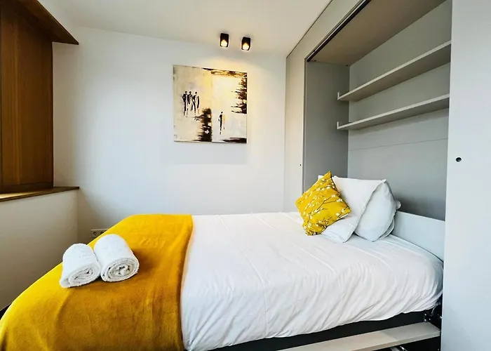 Gorgeous 1 Bedroom Flat With Balcony&parking Daire Lüksemburg